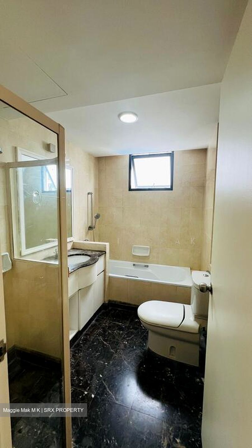 East Meadows (D16), Condominium #501900591